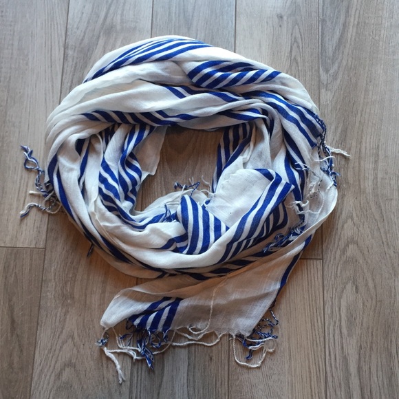 Accessories - HP✨ NWOT Scarf
